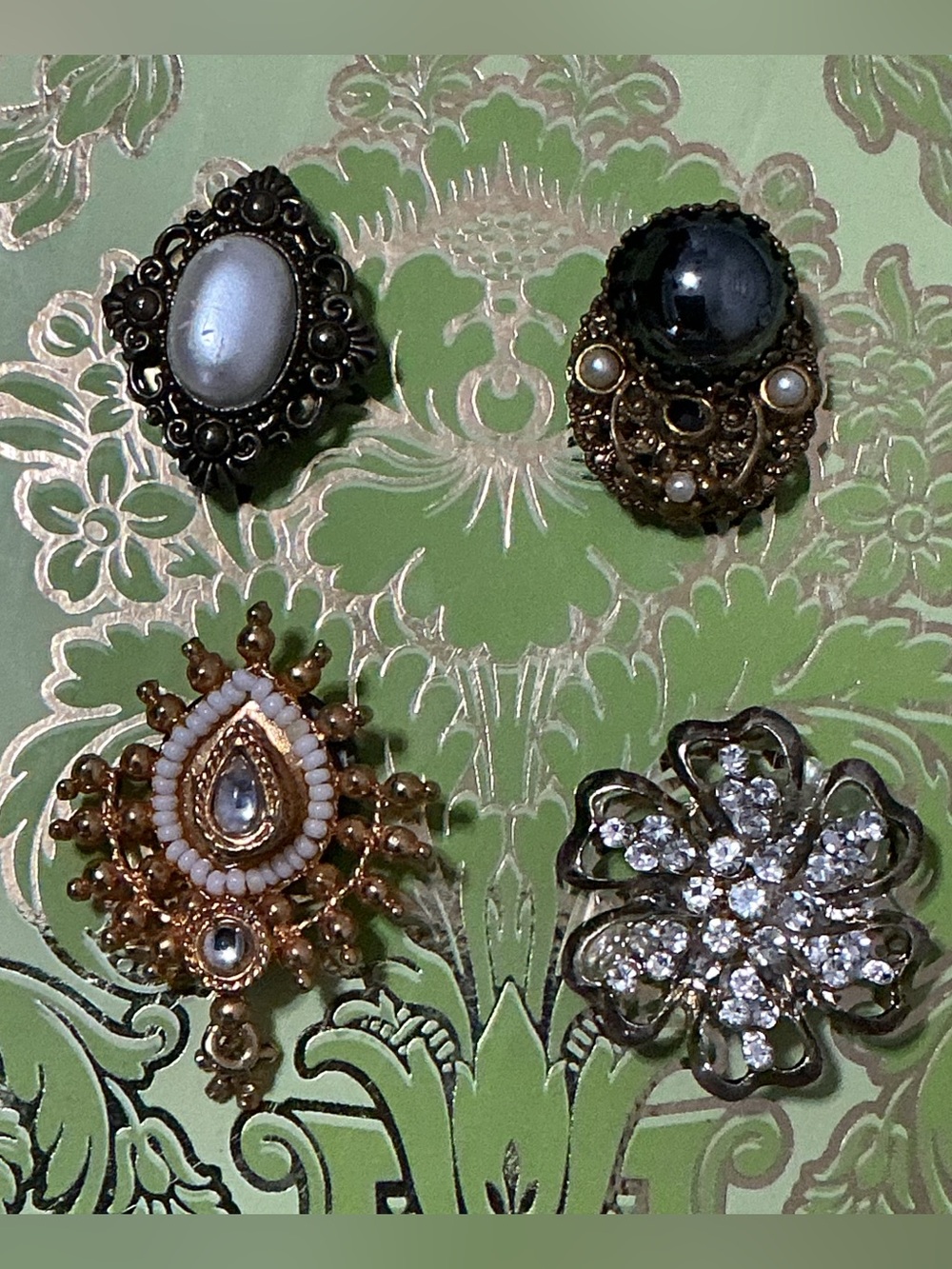 Vintage Jewelry Magnets